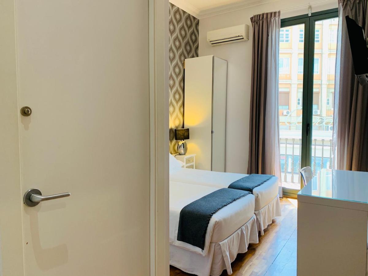 Super Balmes Guest House Barcelona Exterior foto