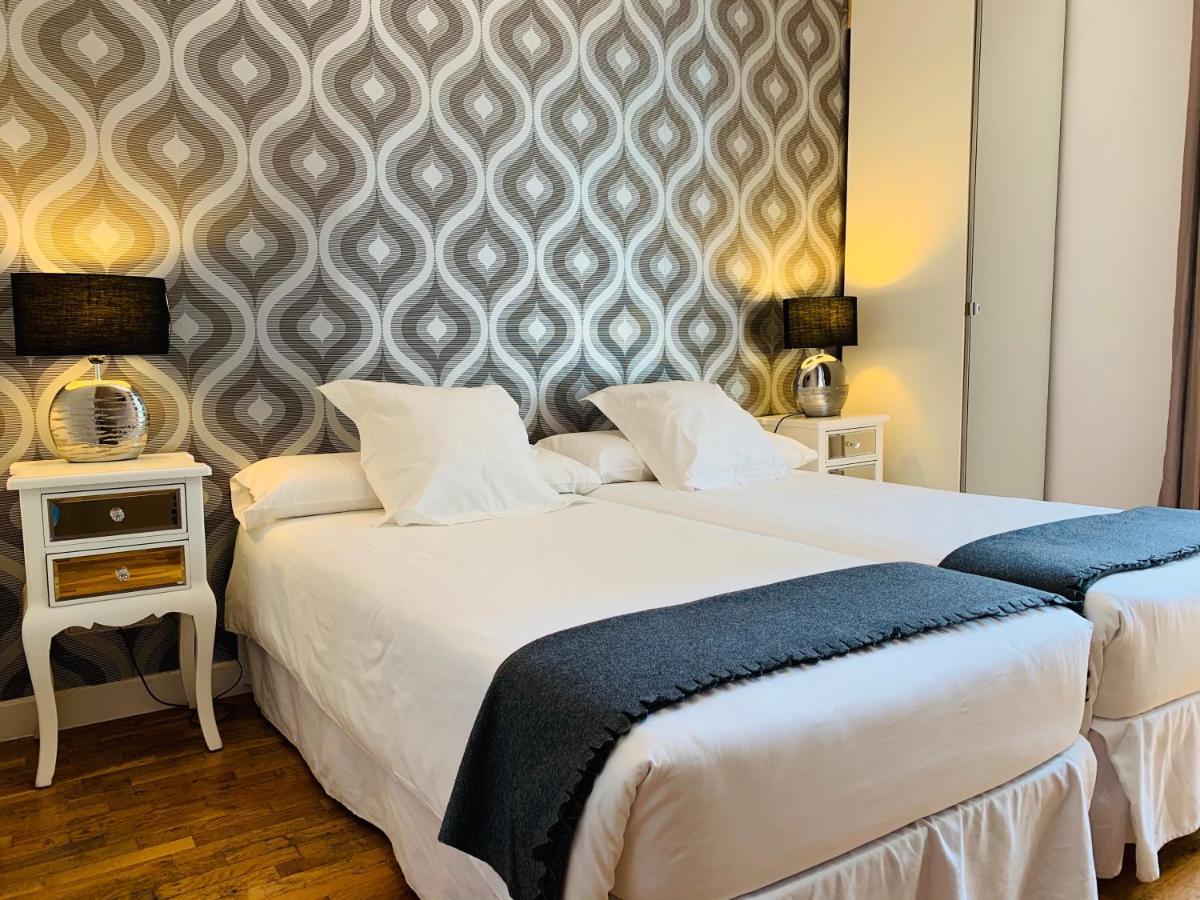 Super Balmes Guest House Barcelona Exterior foto