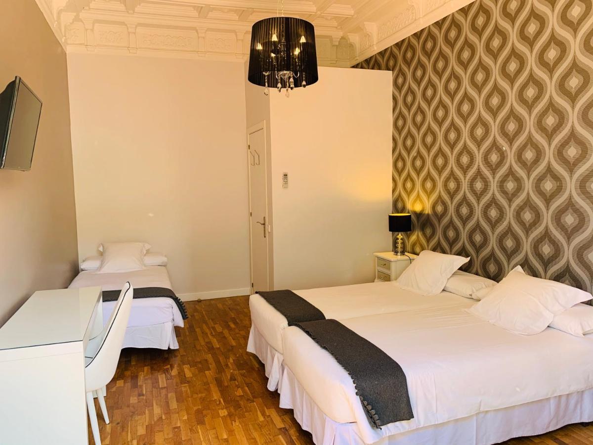 Super Balmes Guest House Barcelona Exterior foto