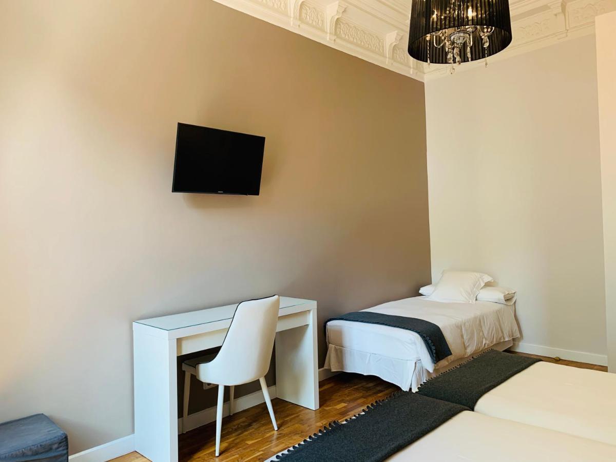 Super Balmes Guest House Barcelona Exterior foto
