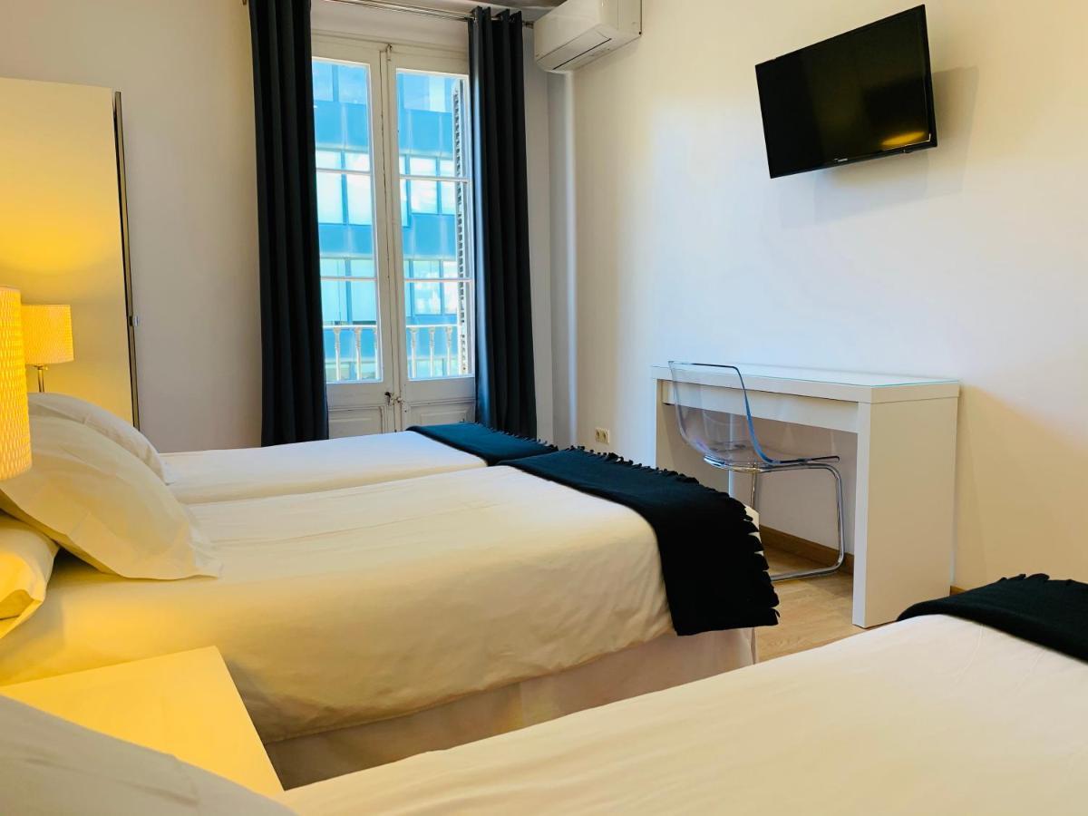 Super Balmes Guest House Barcelona Exterior foto